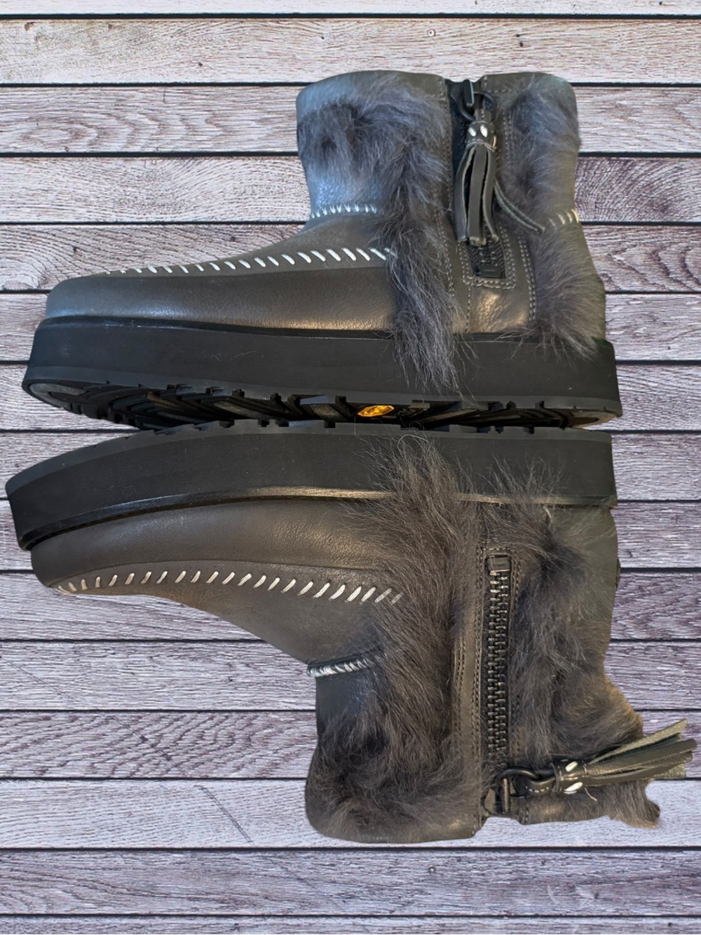 UGG Rare Fluff Punk Grey Leather Sheepskin Shearling Boots Size 9 NIB - Picture 10 of 16